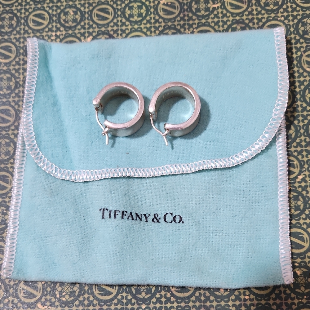 TIFFANY & CO. 1837 Wide Hoop earrings, Sterling Silver